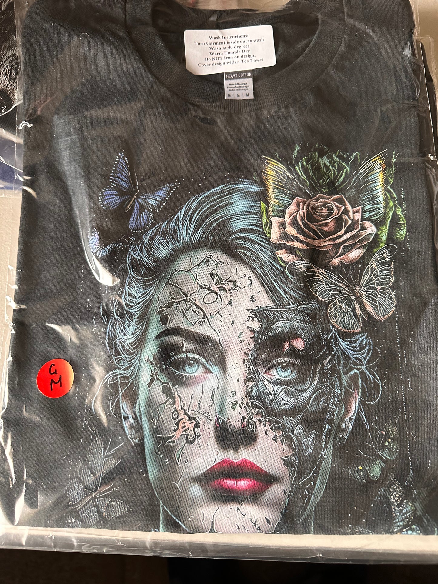 Gents black t-shirt with woman design